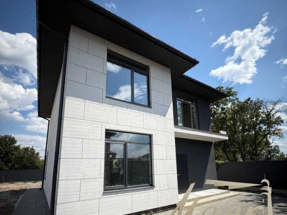 Продаж просторого будинку 190м2 в с. Ходосівка Ходосівка