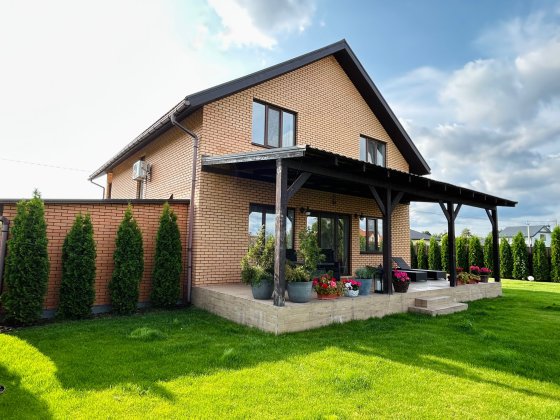 Приватний будинок Вишеньки