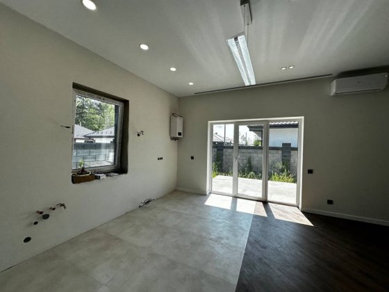 Купуйте будинок в котеджному містечку з ремонтом! Ворзель