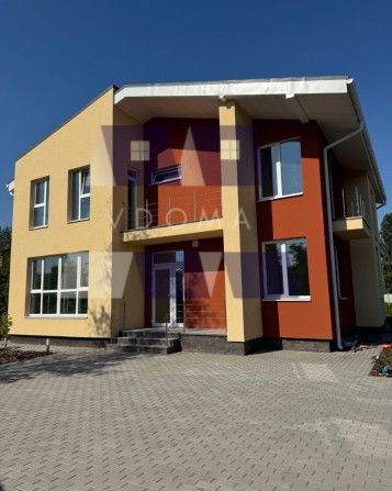 Продаж будинку 230м2 з басейном - фото 1