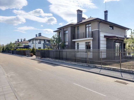 Будинок в КМ «Золоче», перша лінія, с. Вишеньки Вишеньки