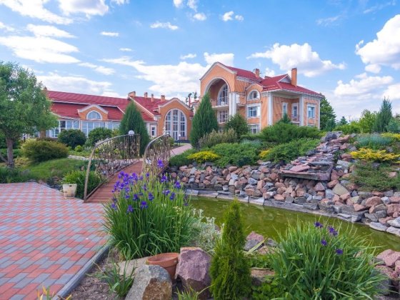 Продажа элитного дома 2500 кв.м, 1 га, с. Гореничи, Киево-Святош. р-н Гореничі