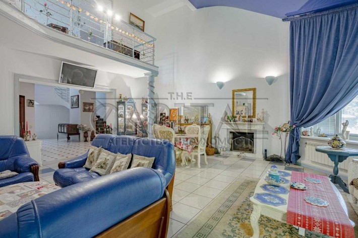 Будинок з ремонтом площею 400м2 на 12 сотках. - фото 1