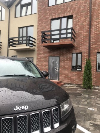 Просторий таунхаус у Ходосівці — комфорт міського життя серед природи! - фото 1