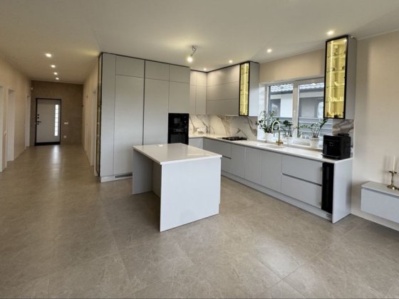 Продам будинок поблизу Києва у Нових Петрівцях Нові Петрівці