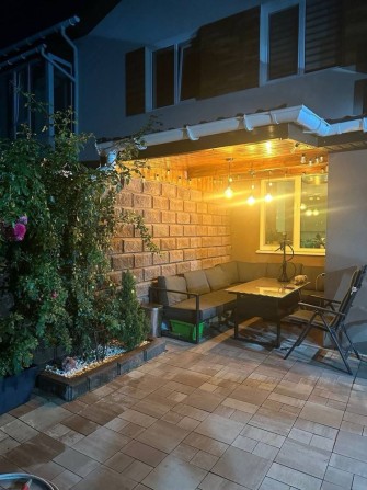 Таунхаус в Гнедыне с хорошей комплектацией инфраструктура в городке - фото 1