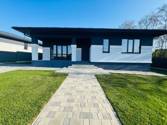 Одноповерховий будинок з ремонтом! 3 кімнати, газ, 5 соток. Гореничі