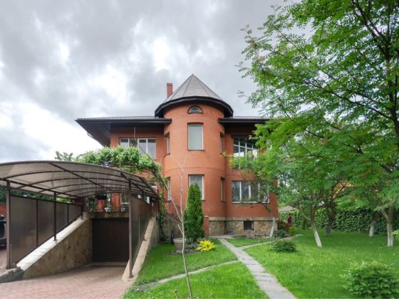 Продам свой дом с. Новые Петровцы Нові Петрівці