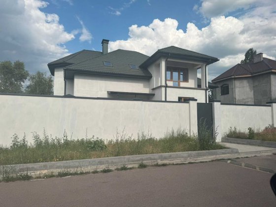 Великий будинок село Гореничі --> 444 кв. м. вашого майбутнього щастя Гореничі