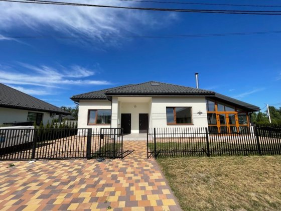 Будинок від власника с.Гнідин закрите котеджне містечко Sky Park Гнедин