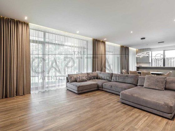 Продаж 2п будинку 276м2, Лісники, Обухівський район, 10 соток Лісники