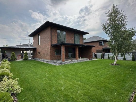 Будинок 160 м² з автонавісом , підвалом — Гореничі. Гореничі