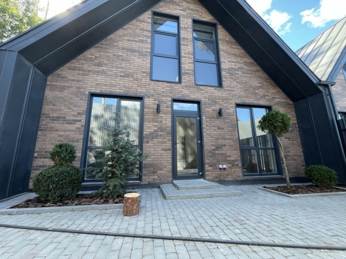 Такнхаус з ремонтом/ Вбудована кухня/ Техніка/ Без комісії - фото 1