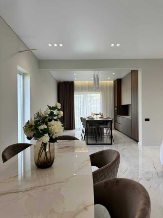 Готовий НОВИЙ будинок з ремонтом 210 м2, 12 соток. Газ! - фото 1