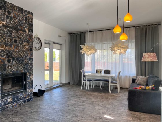 Одноповерховий будинок 128 кв.м на ділянці 7,9 соток, Стоянка Стоянка