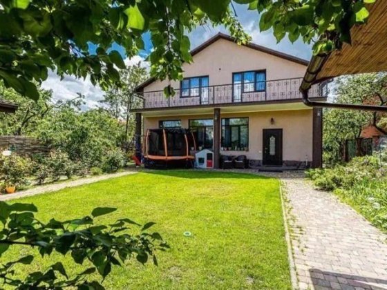 Дом в с.Подгорцы 200м² Підгірці