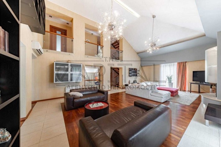 Продаж/Будинка/з ремонтом 500 м2/Київ/Підгірці/КГ Альпійка/ГАЗ - фото 1