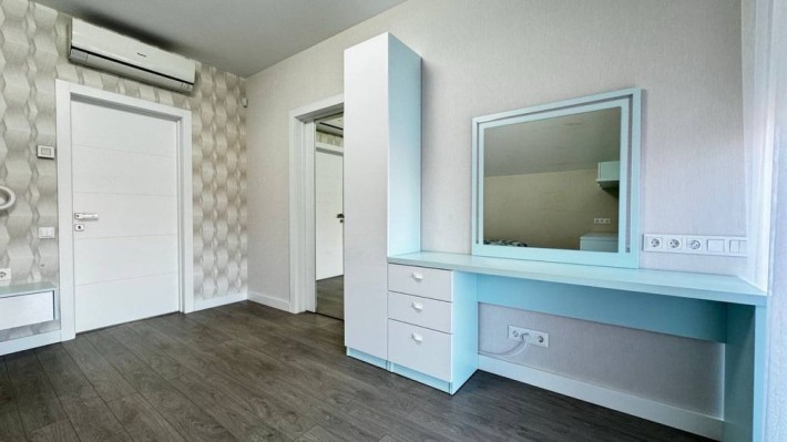 Продаж Просторого будинку з Ремонтом та Ділянкою 5 соток, ГАЗ, КМ - фото 1