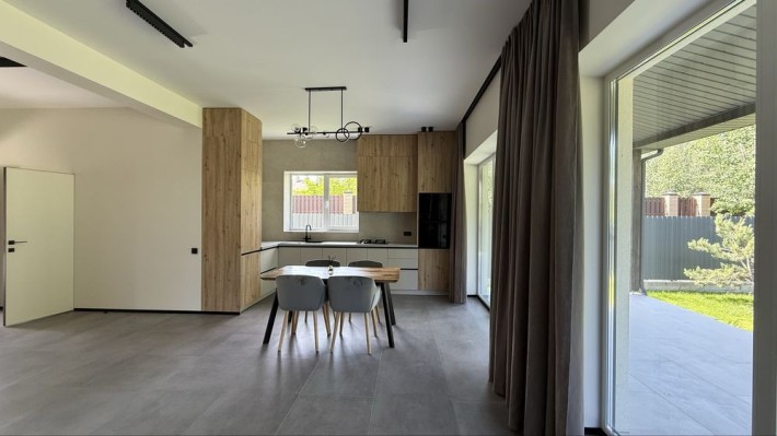 Продаж Сучасного Будинку з Ремонтом в Лісовій Частині с.Стоянка - фото 1