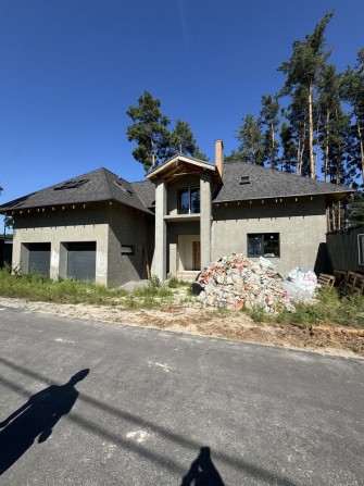 Будинок в Англійському Стилі 280 кв.м, 8 соток. З Штукатуркою - фото 1