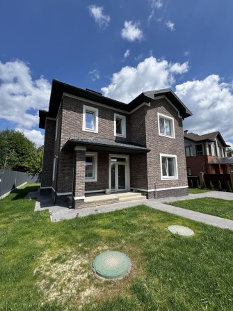 Великий Будинок з Газом 213 кв.м. В Елітному Містечку - фото 1