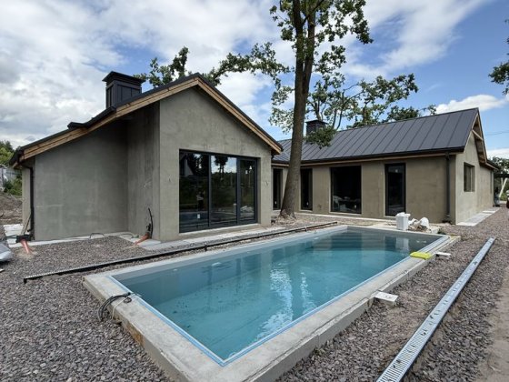 Одноповерховий будинок з басейном 161 м² тепловий насос, 3 кімнати Віта-Поштова