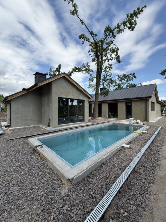 Одноповерховий будинок з басейном 161 м² тепловий насос, 3 кімнати - фото 1