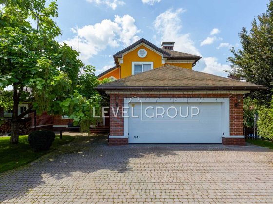 БЕЗ % 242 м2, 12сот КМ "Green Hills" Грін Хілс / Сауна 70м2 + Басейн