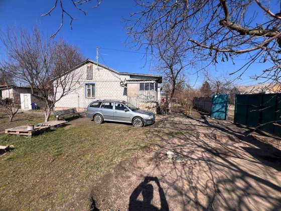 Продам будинок з ремонтом (14 соток землі) Бородянка