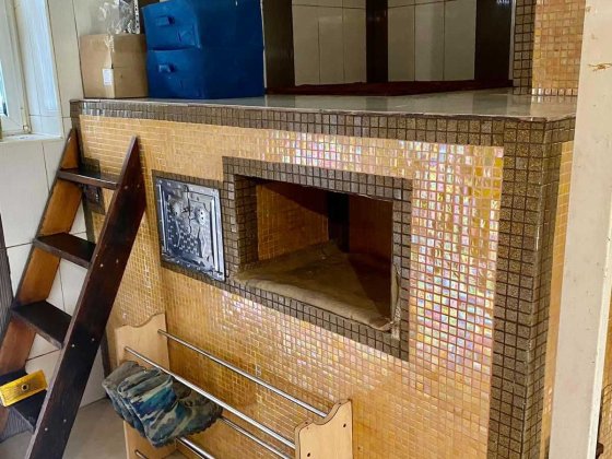 ЦІНУ ЗНИЖЕНО! ТЕРМІНОВО Продається будівля в центрі смт Димер. ВЛАСНИК Дымер