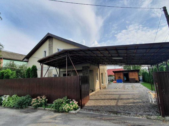 ДОМ, ГЛЕВАХА, на електриці з сонячними панелями та баня на дровах Глеваха