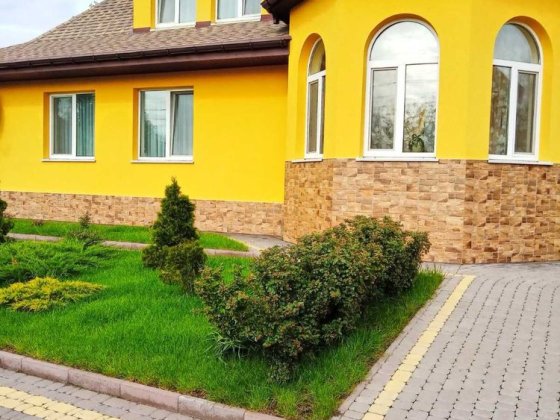 Будинок з меблями Блиставиця центр! Блиставиця