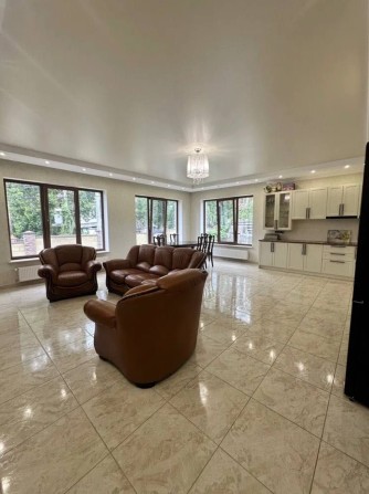 Будинок у котеджному містечку поруч з озером - фото 1