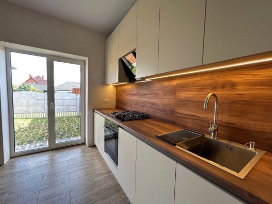 Таунхаус з новим стильним ремонтом, ГАЗ Блиставица