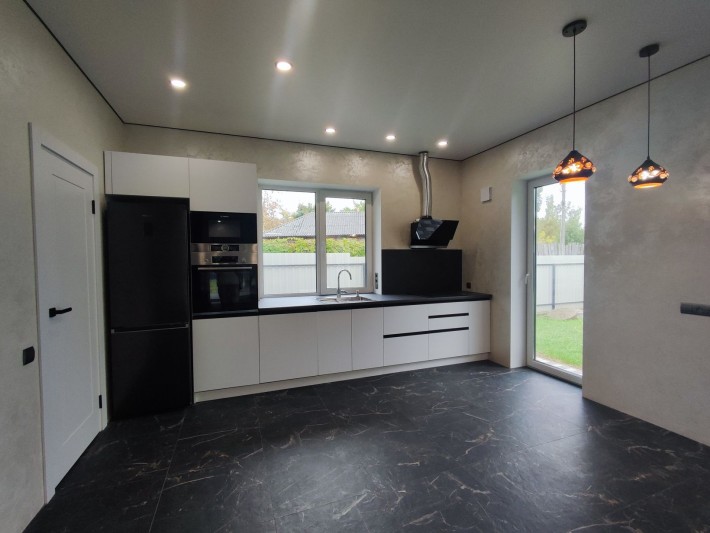 Продаж будинку з ремонтом - фото 1