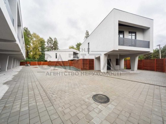 Продаж будинку, КМ "Співоче озеро", Бобриця Бобрица