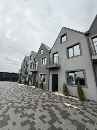 Таунхаус Білогородка закрита територія - фото 1