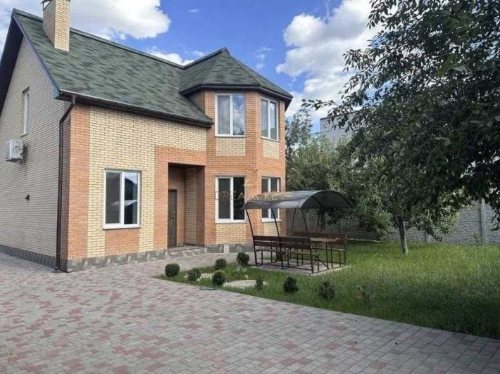 Продам будинок з каміном +4 спальні в центрі с. Гора - фото 1