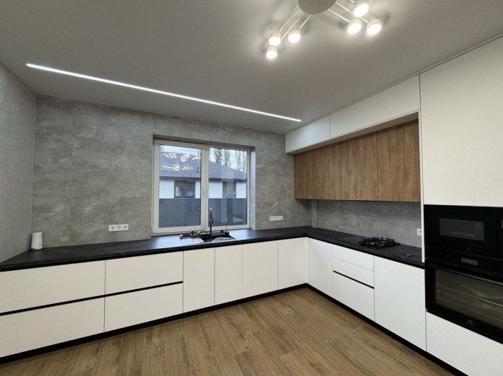 Будинок з ремонтом, меблями, технікою | Газ | Підвал | Без комісії - фото 1