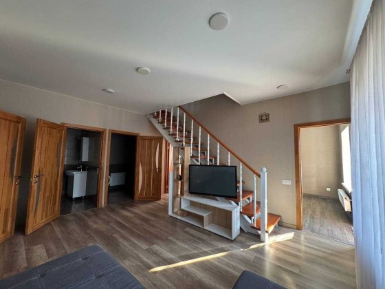 Чудовий 2-пов будинок зі свіжим ремонтом! Охорона, гарна прибудинкова! Гурівщина