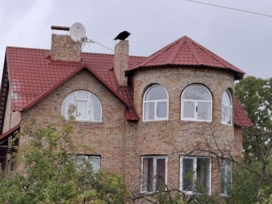 Великий будинок біля Києва — с. Горенка Горенка