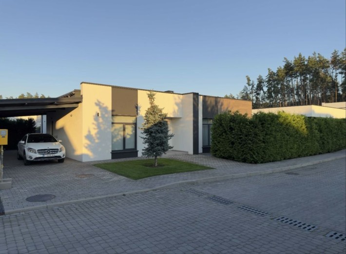 Будинок  з ремонтом в Дмитрівці, КМ Белгравія - фото 1