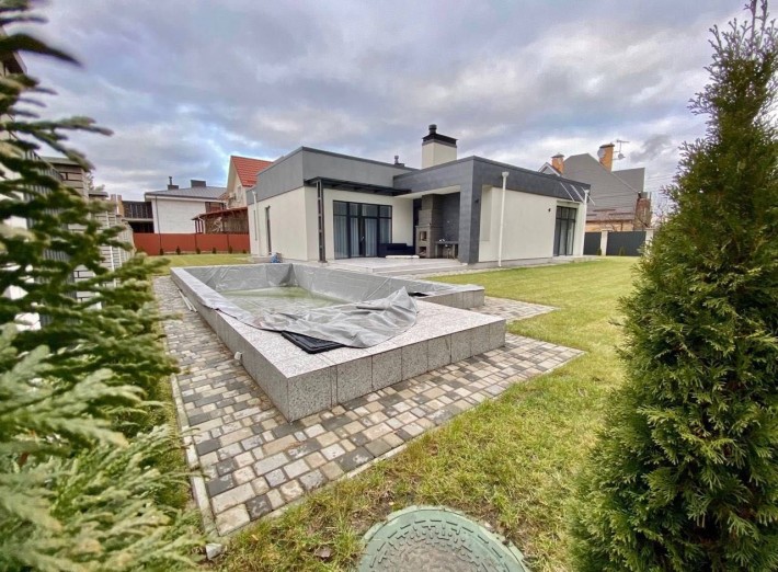 Будин ідеальним плануванням.Басейн та сауна! - фото 1