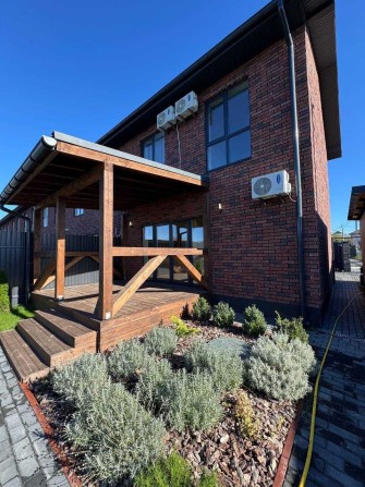 Таунхаус з ремонтом під Києвом, Горенка —  з терасою та каміном - фото 1