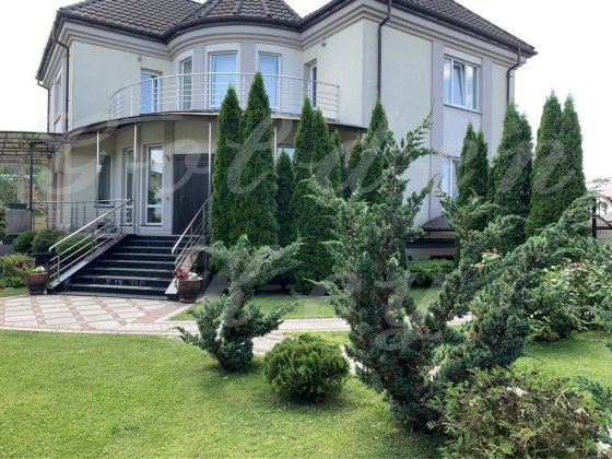 Продам ЖИВОПИСНЫЙ Дом 414м2,Цоколь, Бассейн, Сад, 12соток, село Гора Кедина Гора