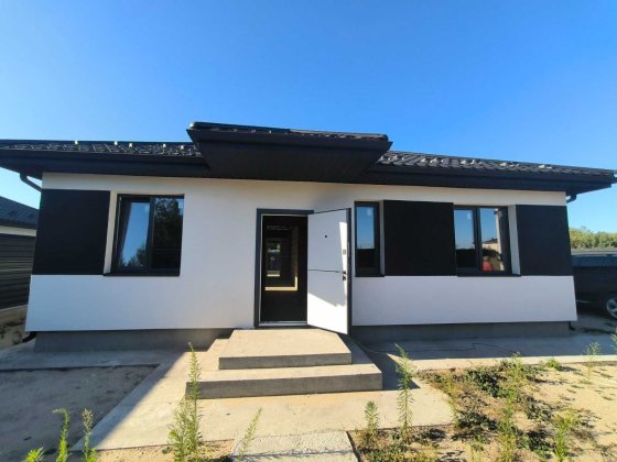 15км від м.Житомирська, с.Дмитрівка.Продаж будинку. Забуччя