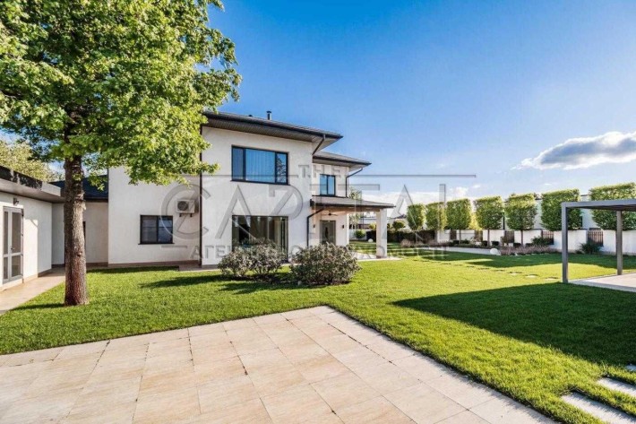 Продажа дизайнерского дома 300м2 Дмитровка КГ Белгравия, Стоянка, ТОРГ - фото 1