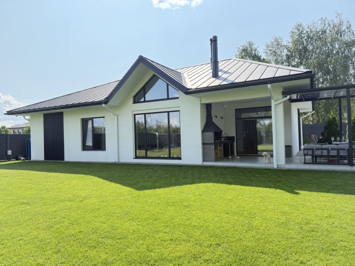 Готовий будинок у с.Зазимʼя - фото 1