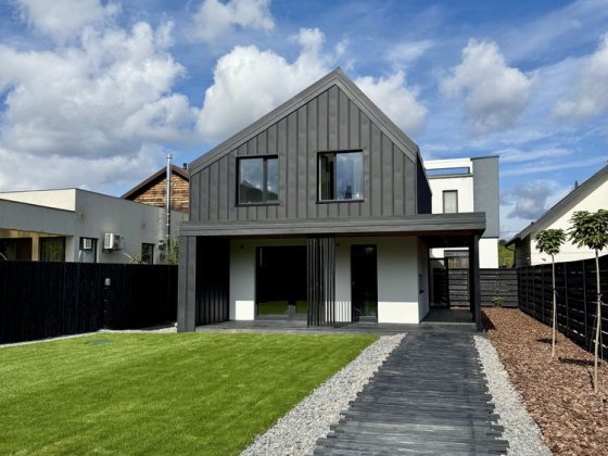 Будинок з Ремонтом на вул. Стрілецька біля Озера. 130 кв.м., 6 Соток Капітанівка