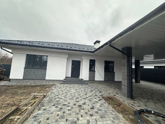 Будинок готовий до ремонту ! Одеська траса. Газ Іванковичі